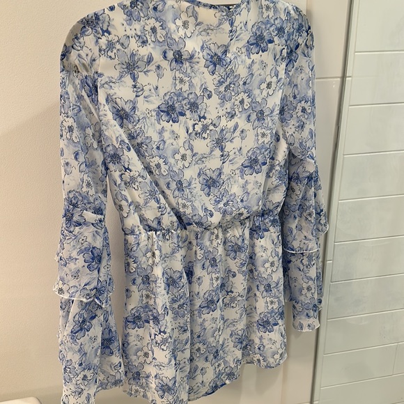 Altar’d State romper. Small. Like new. Sheer floral over nice white lining. - Picture 6 of 7